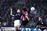 Eindhoven 14 oktober 2000
PSV-NEC 0-0
Ramzi in duel met Peter Wisgerhof
Kopbal  mooie aktie
