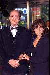 Amsterdam 12 Oktober 2001
Uitreiking van de Televizierring in de Heineken Music Hall. 
Cilly Dartell met man