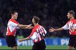 Eindhoven 27 oktober 2001
PSV-RKC 2-0
Andre Ooijer Dennis Rommedahl en Theo Lucius