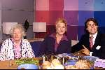 Aalsmeer 14Oktober 2001
Emile Ratelband en zijn moeder en Christine v d Horst