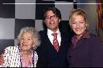 Aalsmeer 14Oktober 2001
Emile Ratelband en zijn moeder en Christine v d Horst