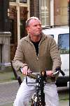 AMSTERDAM 16 oktober 2001
EVERT SANTEGOEDS op fiets