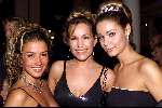 Scheveningen 21 Oktober 2001 Premiere Aida in het circustheater
Katja Schuurman, Tanja Jess en Froukje de Both