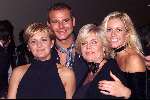 Amsterdam 12 Oktober 2001
Uitreiking van de Televizierring in de Heineken Music Hall.
Caroline Tensen met haar vriendin Claudia en Leco Zadelhoff