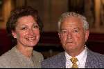 Utrecht 19-08-1999
Uitreiking CD Musical Chicago in Utrecht.
Max Moskowicz met zijn vrouw.