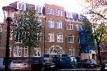 AMSTERDAM 30 oktober 2001
Nina Brink heeft een nieuw  penthouse