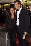 AMSTERDAM 1 OKTOBER 2001
Premiere Discovery of heaven in de pathe Arena
Peggy Jane Scheffer op krukken met haar vriend