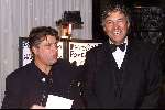 AMSTERDAM 29 OKTOBER 2001
 Parel v Nederland gala
v.l.n.r Ron Brandstederen knip kunstenaar