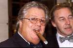 AMSTERDAM 29 OKTOBER 2001
Parel v Nederland gala
Tony Tetro met sigaar