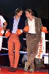 AMSTERDAM 1 OKTOBER 2001
ESQUIRE Best geklede man van Nederland verkiezing in de beurs van Berlage.
Rick Engelkes en Winston Gerschtanowitz