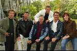 Kaatsheuvel 2 September 2002
Uitreiking CD van BZN
Op de foto v.l.n.r.:
Dick Plat, Jack Veerman, Dick v d Horst, Jan Keizer, Jan Tuijp en Carola Smit