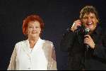 Rotterdam 5 oktober 2002
Rene Froger optreden in AHOY
Rene met  Mien Froger