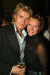 Amsterdam 6 oktober 2003
Beau Monde Awards 
Hans Klok met een glas champagneen Mariska v Kolck