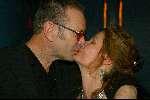Amsterdam 22 oktober 2002
Rob de Nijs in Carre , 40 jaar artiest
Rob de Nijs met Belinda Meuldijk kussend