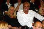 Amsterdam 21 oktober 2002
Marco Borsato in Carre.
Sylvana Borsato en Wino Omtzigt