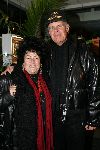 Rijswijk 31 oktober 2004
Premiere Purper in rijswijkse schouwburg.
Ad Visser met pet en vrouw
