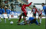 Den bosch, 7 november 2004
FC Den bosch-PSV, eindstand 0-3
Alex op weg naar 0-2