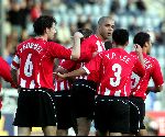 Den bosch, 7 november 2004
FC Den bosch-PSV, eindstand 0-3
Alex wordt gefeliciteerd voor zijn doelpunt