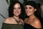 Zevenbergen 21 oktober 2004.
Voetballen voor Villa Pardoes
Aukje v Ginneken en Marieke v Ginneken