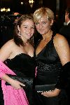 Amsterdam 18 oktober 2004
Uitreiking Beau Monde awards in Tuschinski.
Caroline Tensen en dochter Lotte