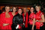 Hong Kong 11 oktober 2004
Princess Model of the world verkiezing.
Joop Braakhekke met chinese kleding en Els Ouborg