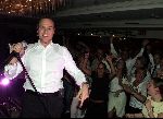 Amsterdam 6 Juli 2004
Frans Bauer tijdens een optreden met fans