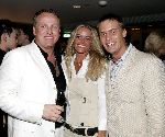 Hong Kong 8 oktober 2004
Princess Model of the world verkiezing.
Inge de Bruijn en Gordon en Winston Post