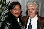 Zevenbergen 21 oktober 2004.
Voetballen voor Villa Pardoes
Hans Wennekes met vriendin