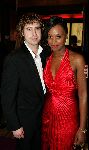 Amsterdam 18 oktober 2004
Uitreiking Beau Monde awards in Tuschinski.
Jasmine Sendar met vriend