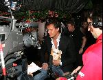 Amsterdam 27 oktober 2004
Presentatie boek van Leco v Zadelhoff.
Leco tijdens een intervieuw voor TV