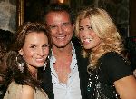Amsterdam 27 oktober 2004
Presentatie boek van Leco v Zadelhoff.
Leontine Borsato Leco en Estelle Gullit