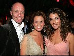 Amsterdam 27 oktober 2004
Presentatie boek van Leco v Zadelhoff.
Quinty Trustfull Mart Visser en Leontine Borsato