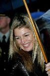 Amsterdam 18 oktober 2004
Prinses Maxima bij Continental Sports in Amsterdam. 
Maxima onder paraplu