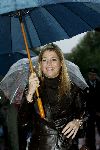 Amsterdam 18 oktober 2004
Prinses Maxima bij Continental Sports in Amsterdam. 
Maxima onder paraplu
