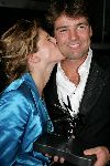 Amsterdam 21 oktober 2004
Uitreiking van de televizierring in HMH.
Reinout Oerlemans met Danielle Overgaag kussend