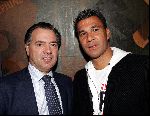 Amsterdam 27 oktober 2004
Presentatie boek van Leco v Zaelhoff.
Benno Leeser en Ruud Gullit