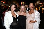 Amsterdam 18 oktober 2004
Uitreiking Beau Monde awards in Tuschinski.
Vivian reys Sonja Silva en Annemarie Engelkes hoogzwanger