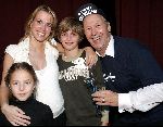 Rotterdam 16 oktober 2004
Premiere Film van ome Willem in Luxor theater.
Vivian Reys zwanger met broetje Bobby nichtje Britt en Edwin Rutten
