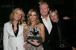 Amsterdam 21 oktober 2004
Uitreiking van de televizierring in HMH.
Wendy v Dijk met redaktie hart in aktie
Tim ten Boekhorst