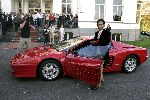 Zeist 26 oktober 2004
Presentatie dvd Wibi Soerjadi in zijn huis.
Wibi met ferrari