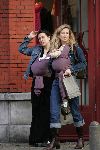 Amsterdam 21 oktober 2004
Trijntje Oosterhuis en Willemijn Verloop in vondelpark met baby