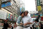 Hong Kong 10 oktober 2004
Princess Model of the world verkiezing.
Willibrord Frequin met Suzanne in Hong Kong