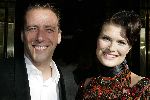 Amsterdam 2 oktober 2005
Premiere Beauty and the beast in Carre.
Anouk v Nes met haar man
