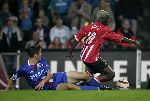 Eindhoven, 15 Oktober 2005
Kompetiewedstrijd Seizoen 2005/2006
PSV-AZ, eindstand 3-0
Arouna Kone in duel met Ron Vlaar
© foto Peter Smulders BV