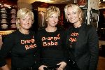Amsterdam 2 oktober 2005
Orange Babies verkoop bij oger in pc hooftsraat.
Caroline tensen Anita Witsier en Natasja Froger.