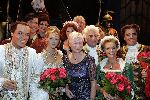 Amsterdam 2 oktober 2005
Premiere Beauty and the beast in Carre.
  Chantal Janzen Stanley Burlesson Maria v d Hoeven Mariska v Kolck en Carlo Boszhard