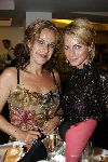 Tilburg 23 oktober 2005
Premiere Annie in stadsschouwburg Tilburg.
Milika Peterzon en Cilly Dartell