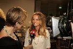 Amsterdam 30 oktober 2005
Modeshow Judith Osborn in ijtoren.
Fatima de Morero met Harmke Pijpers