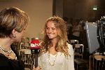 Amsterdam 30 oktober 2005
Modeshow Judith Osborn in ijtoren.
Fatima de Morero met Harmke Pijpers