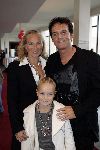 Tilburg 23 oktober 2005
Premiere Annie in schouwburg Tilburg.
Guus v d Meer met vrouw en dochter